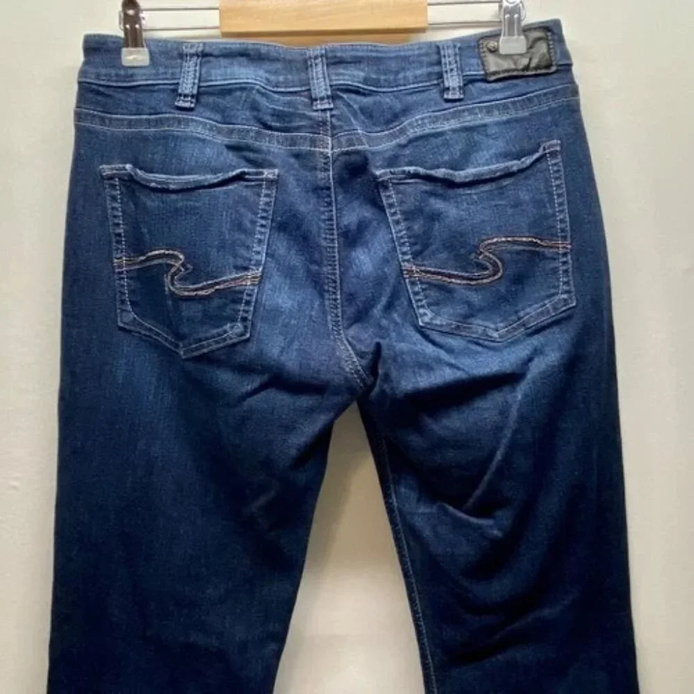 Silver Jeans Women’s W33/L31 Dark Blue Suki High Baby Boot Western Fluid‎ Denim